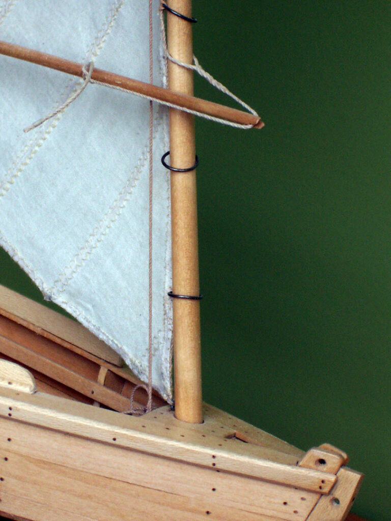 Model of a crabbing skiff - mast and yard