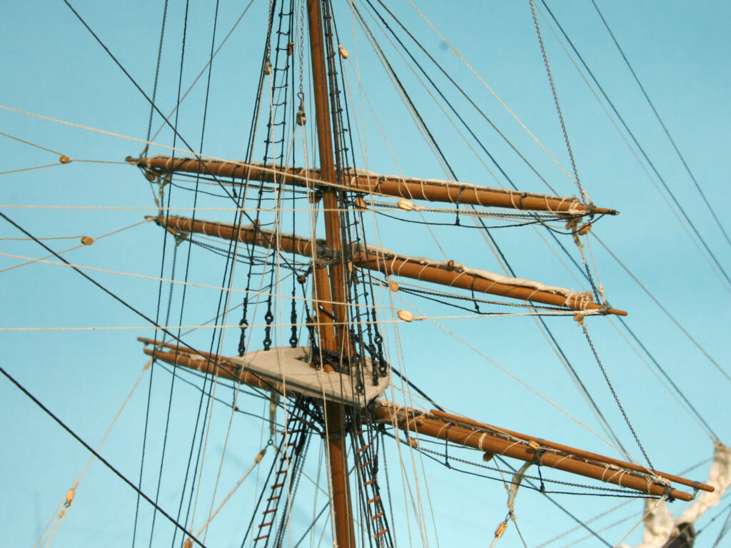 Model of sailing ship Latimer - foremast yards