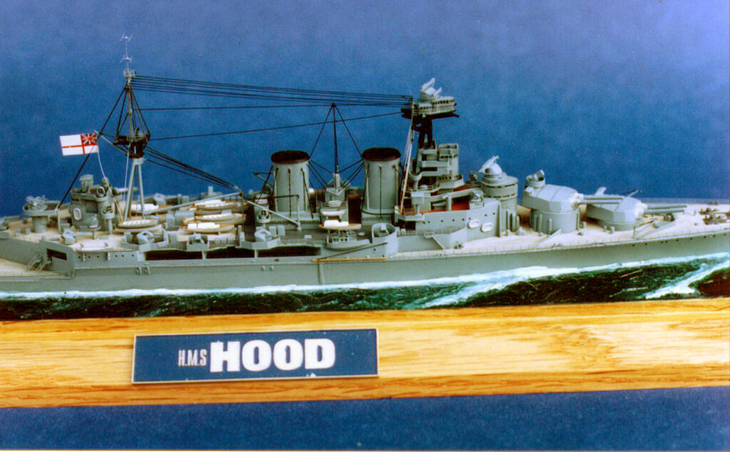 Model of HMS Hood - midship