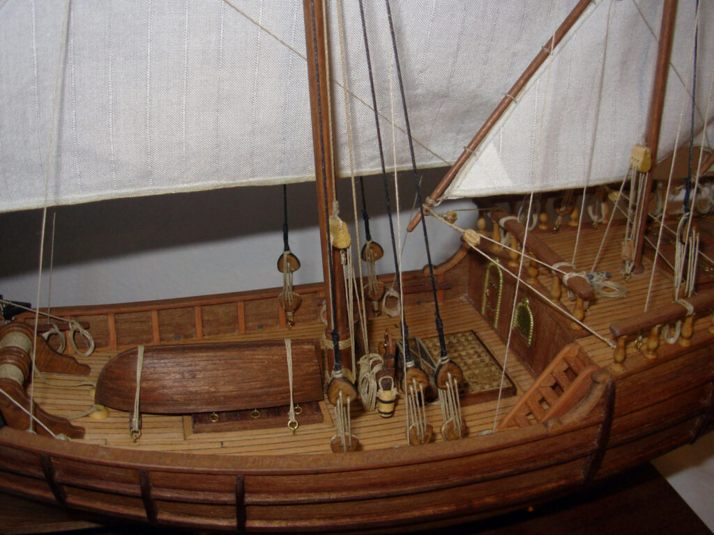 Model of Christopher Columbus' ship 'Nina' - Midship