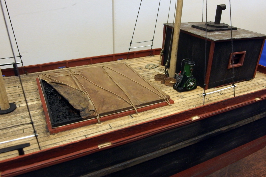 Model of coal lighter Pocahontas - cargo hatch