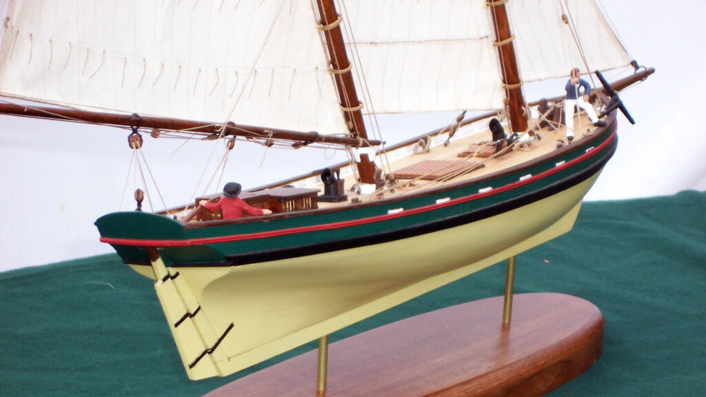 Model of pilot boat Mary K of Norfolk - View from starboard quarter