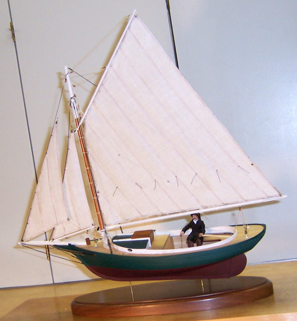 Model of a Friendship sloop - Port side