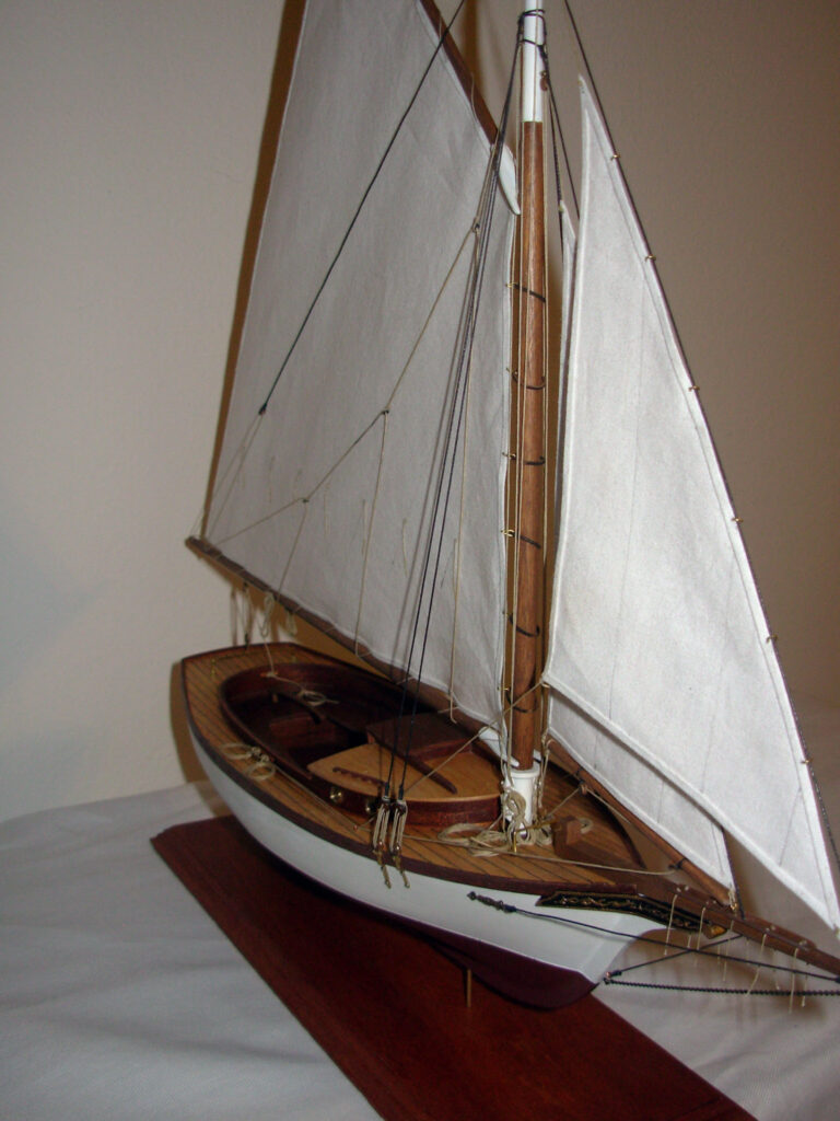 Model of Friendship Sloop - Starboard bow