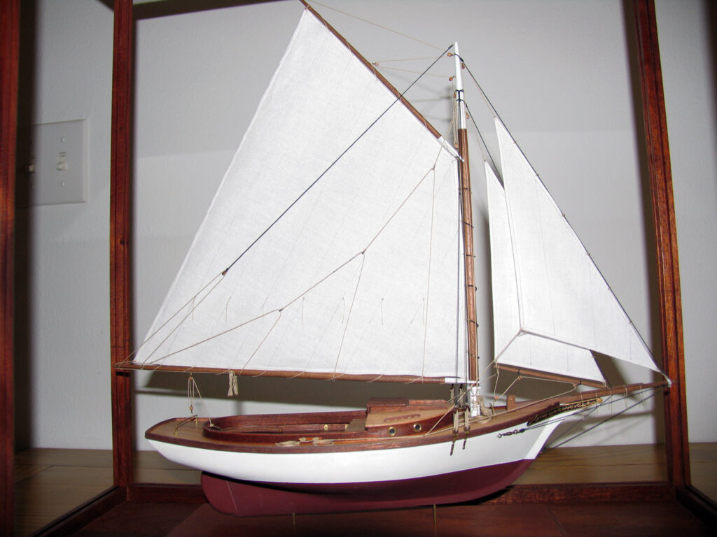 Model of Friendship Sloop - Starboard side